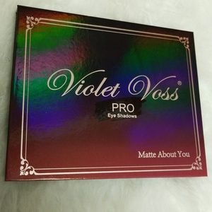 Violet Voss Matte about you eyeshadow palette